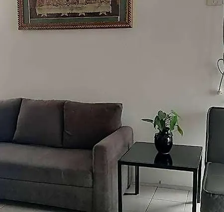 Penthouse Condo Unit For 1 Bedroom Access