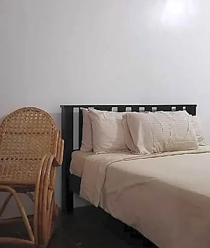 Penthouse Unit For 1 Bedroom Access 4* 마닐라
